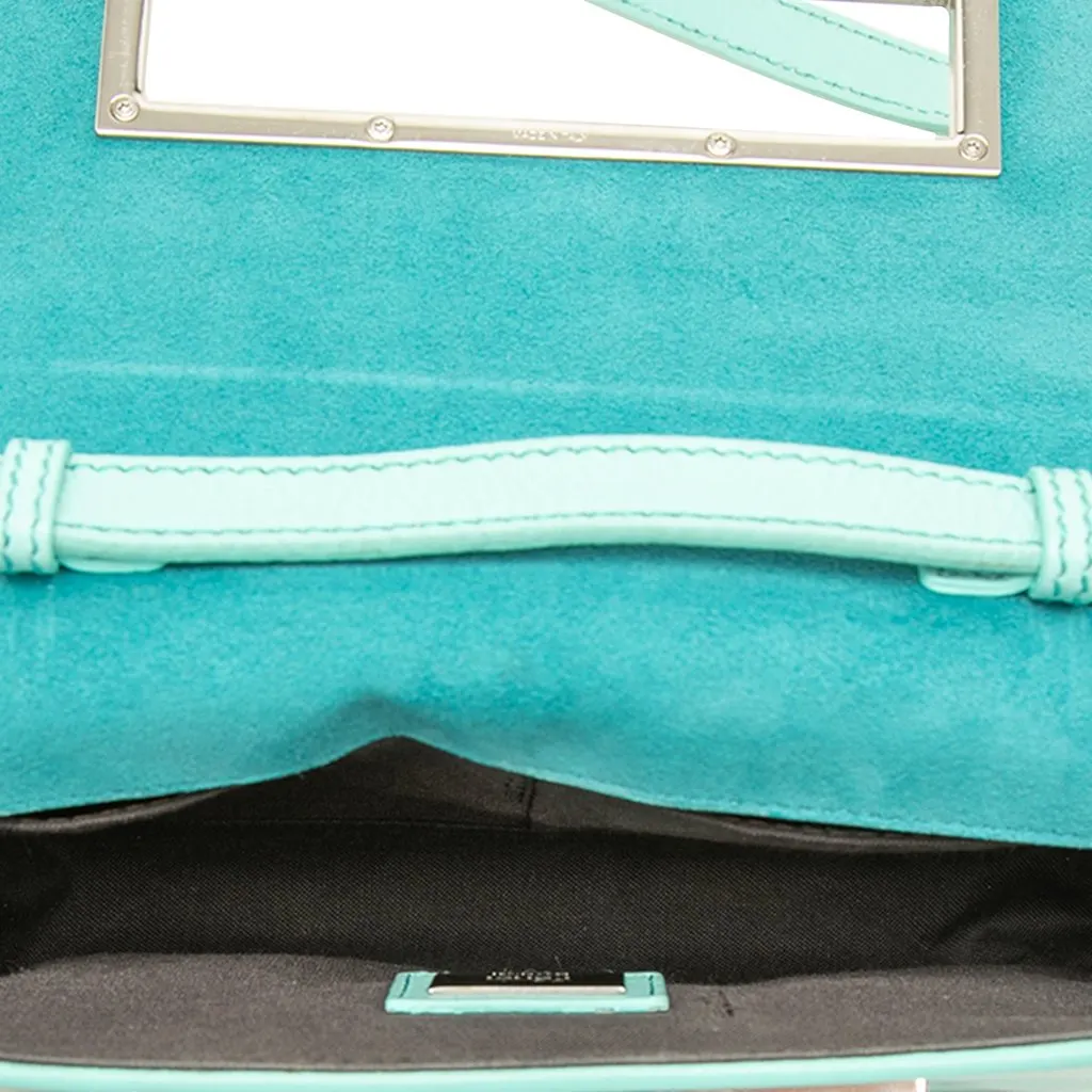 Fendi Mini Calfskin 3Baguette Crossbody Green Leather Very good - Model View