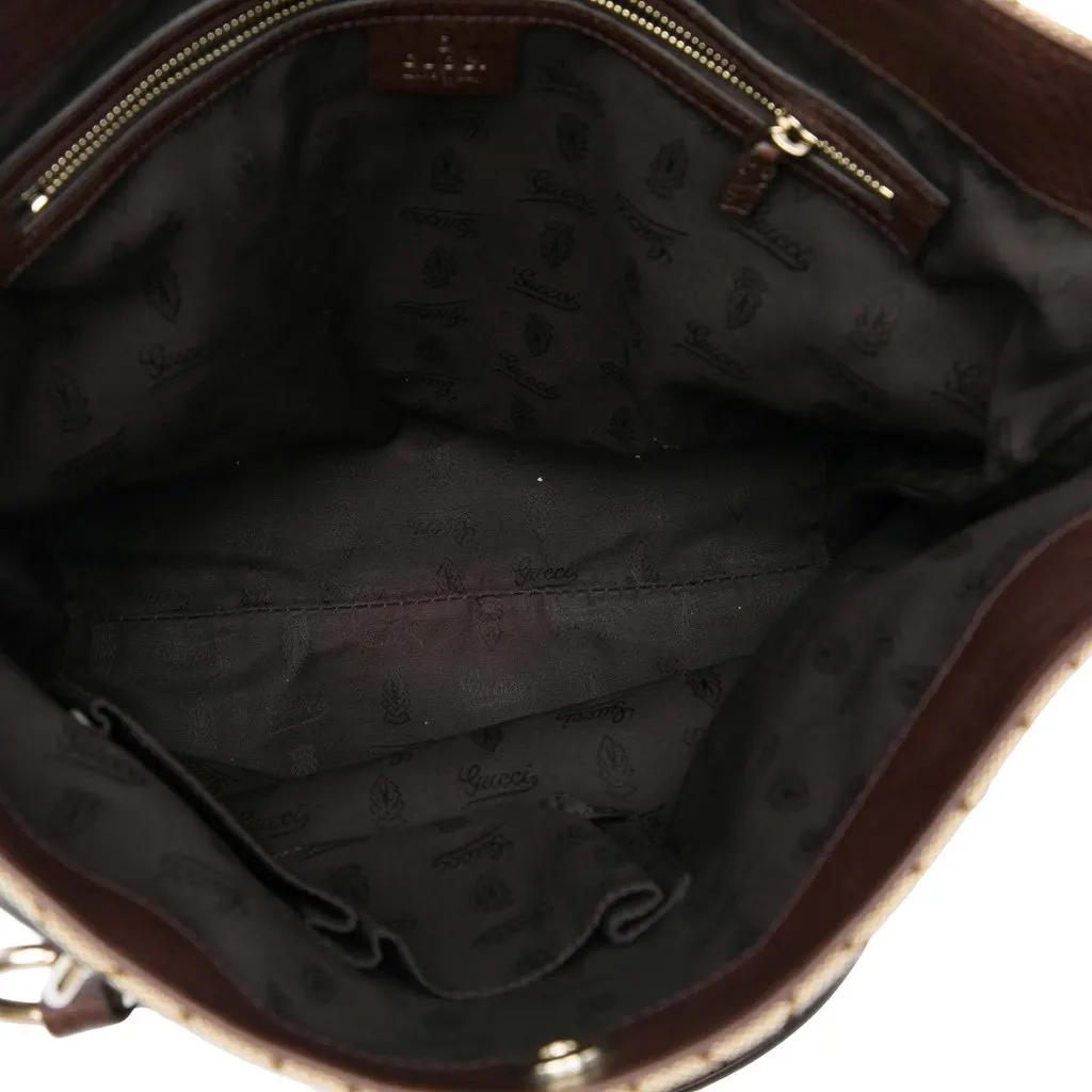 Gucci GG Canvas GG Charm Tote Beige Canvas Very good - Model View