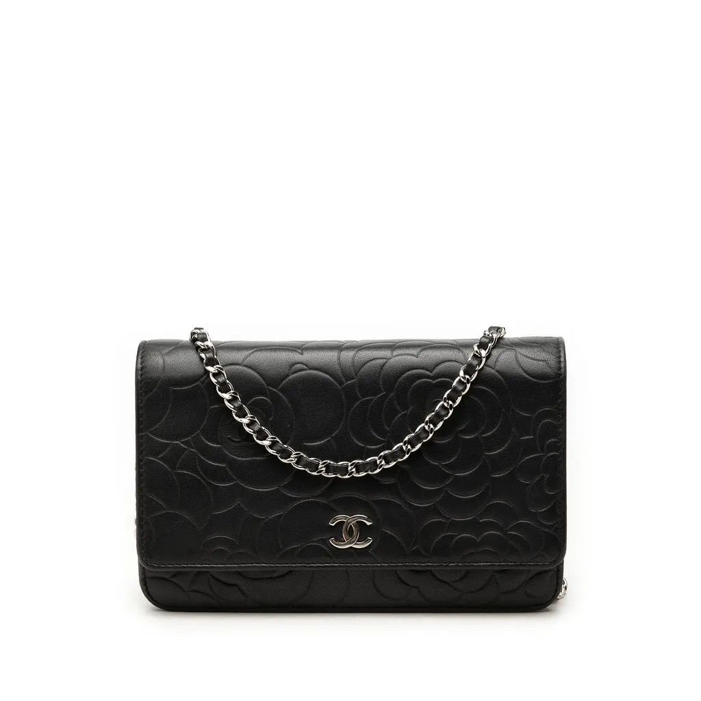 Chanel CC Embossed Lambskin Camellia Wallet On Chain Black Leather Very good - Front View