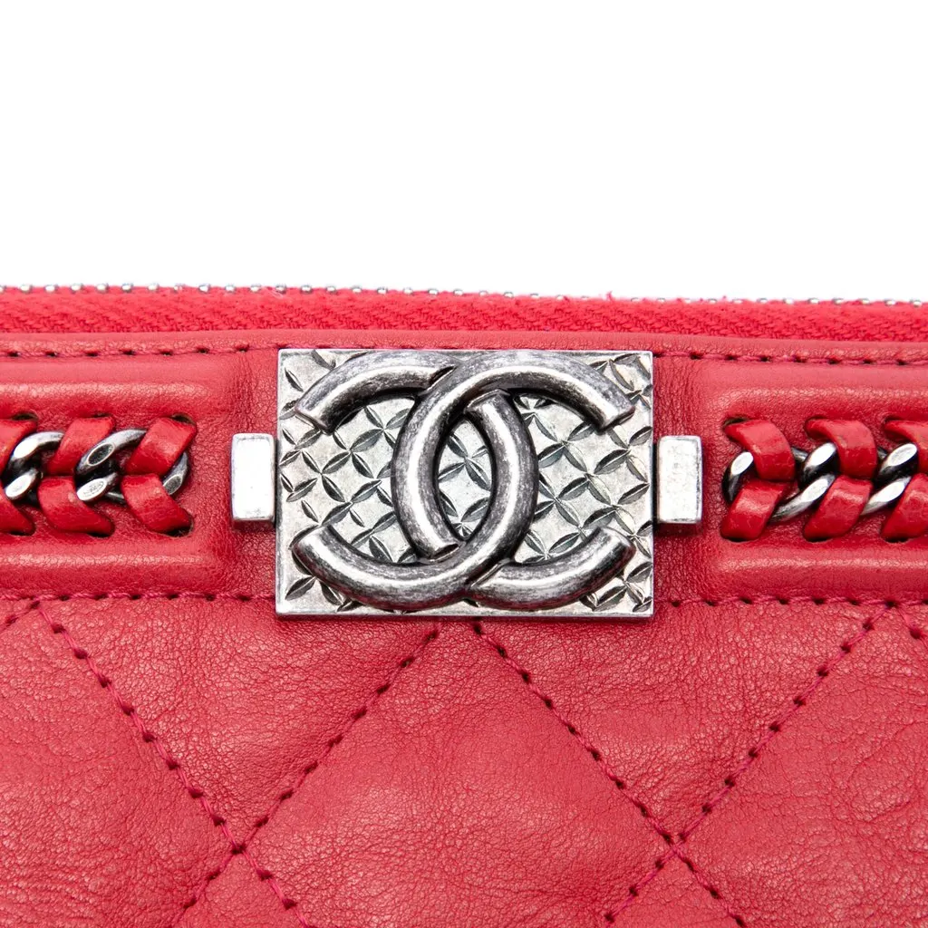 Chanel Medium Quilted Lambskin Chain Boy O Case Clutch Red Leather Very good - Box View