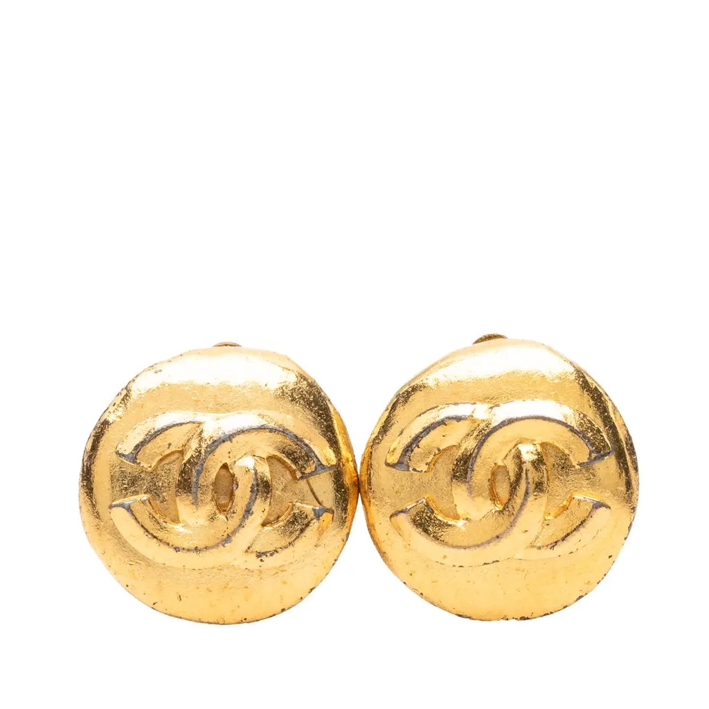 Chanel CC Gold Plated Round Clip On Earrings Gold Metal Very good - Front View