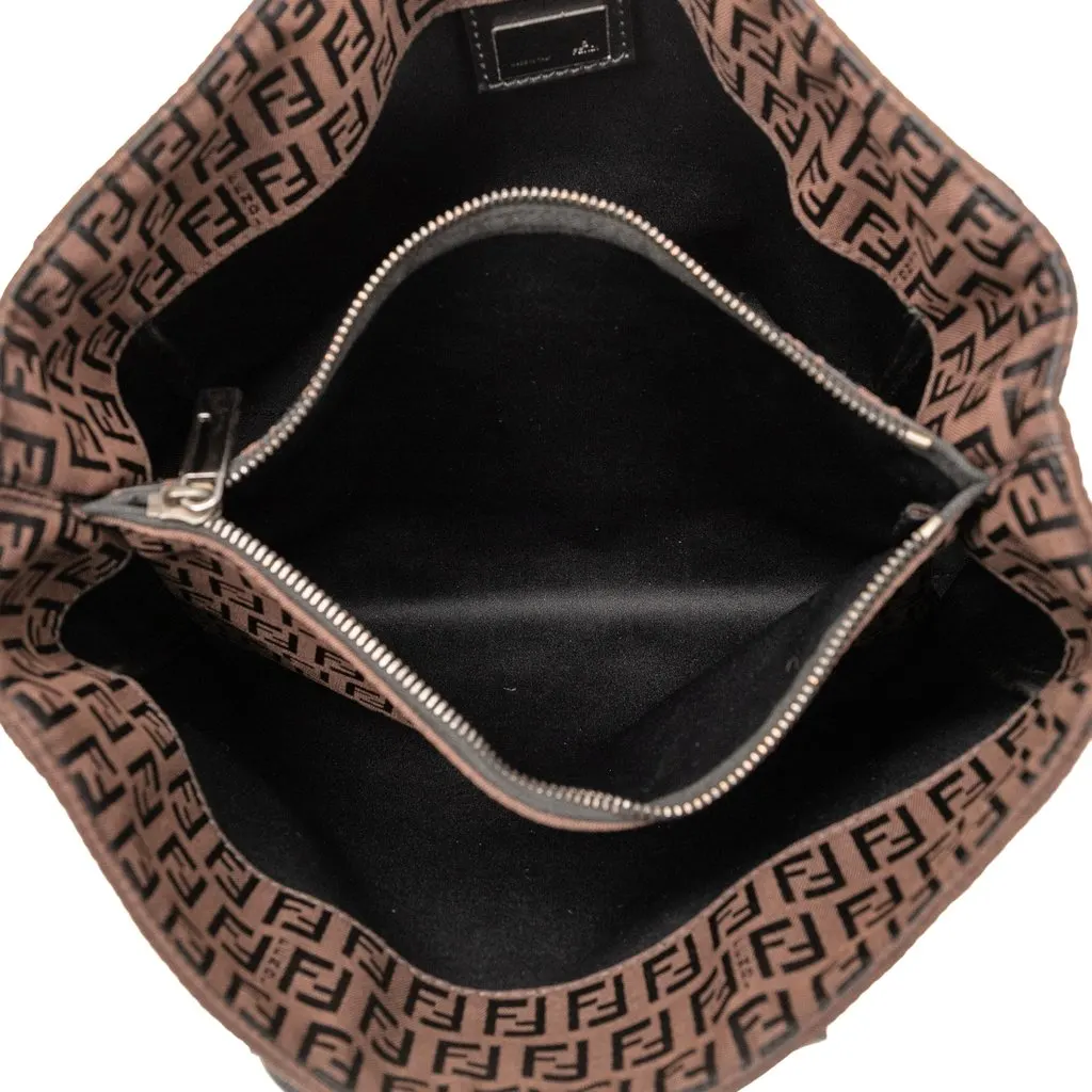 Fendi Zucchino Canvas Tote Brown Very good - Model View