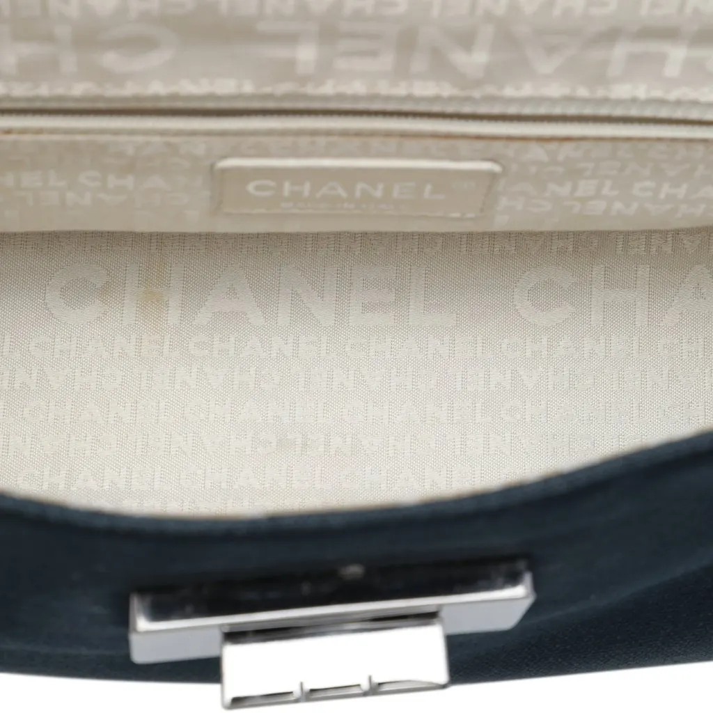 Chanel Tricolor Canvas and Leather No 5 Giant Mademoiselle Lock Flap Bag Blue Very good - Model View