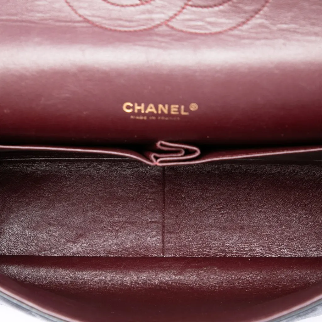 Chanel Maxi Classic Caviar Double Flap Black Leather Very good - Model View