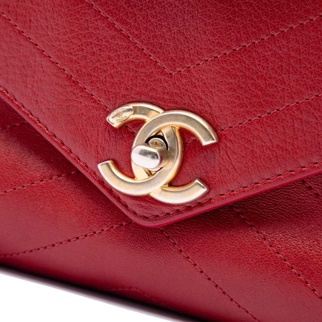 Chanel Small CC Chevron Calfskin Envelope Flap Red Leather Very good - Box View