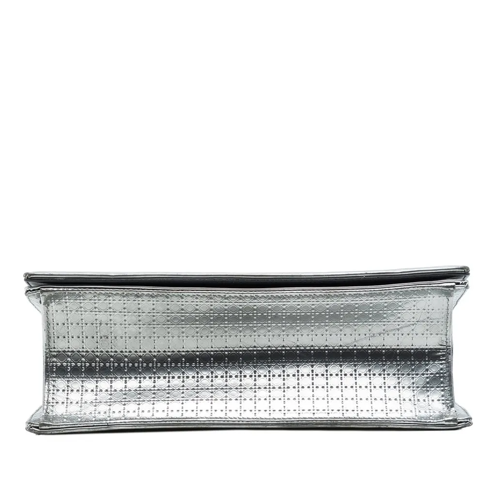 Dior Medium Metallic Patent Microcannage Diorama Flap Silver Leather Good - Inside View