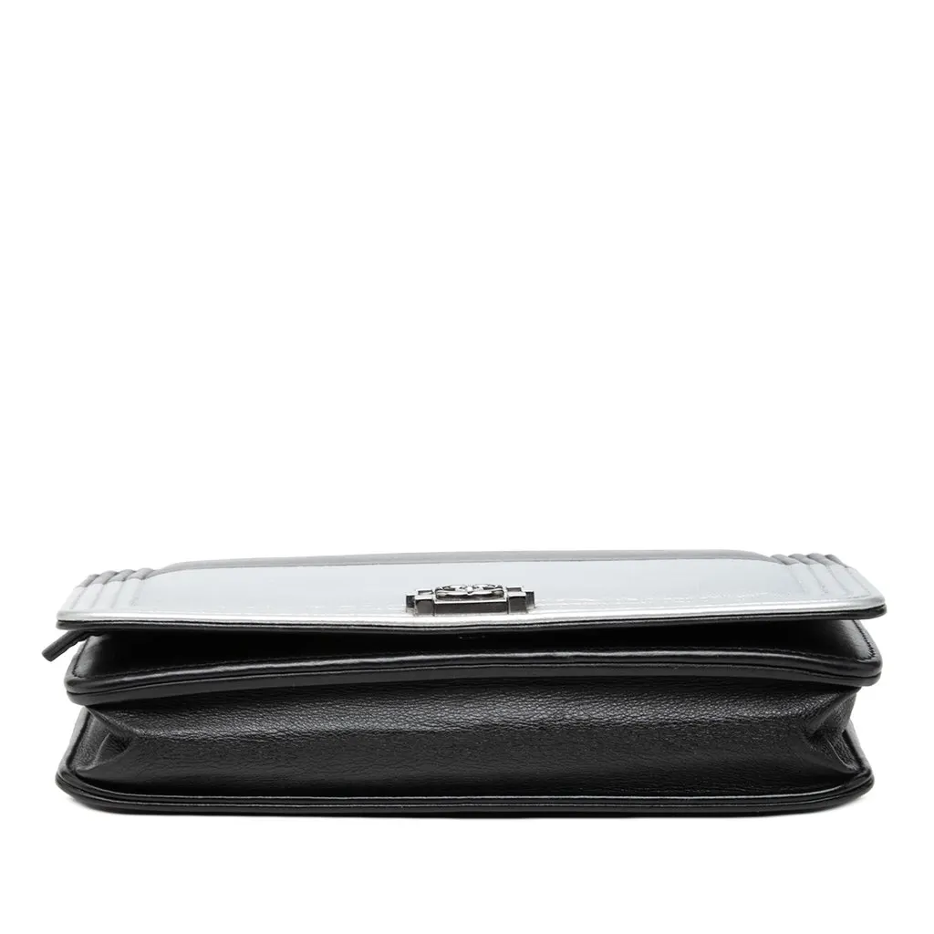 Chanel Bicolor Calfskin Boy Wallet On Chain Black Leather Very good - Inside View