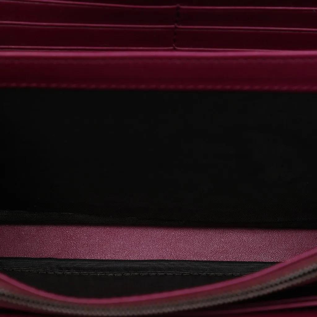 Gucci GG Marmont Matelasse Velvet Wallet On Chain Purple Very good - Model View