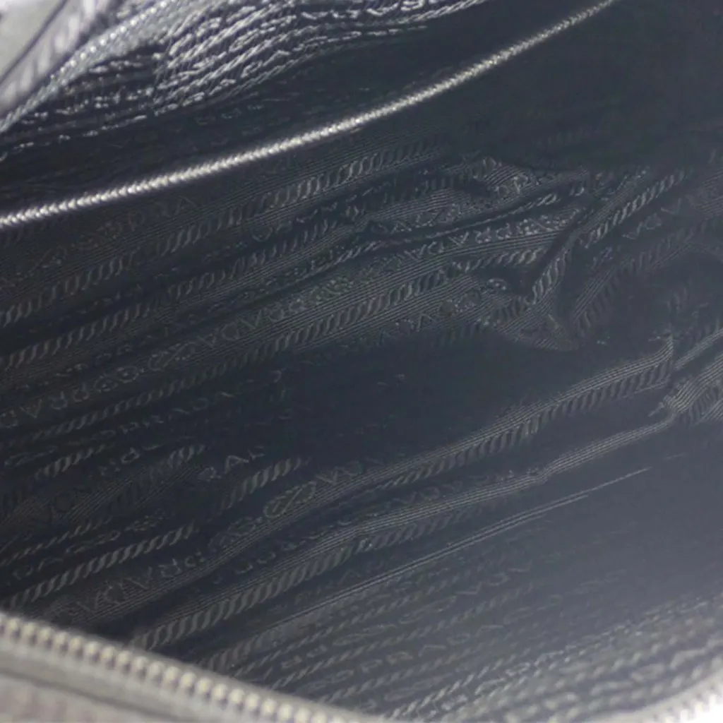 Prada Saffiano Trimmed Re Nylon Double Buckle Messenger Bag Black Polyamide Very good - Model View
