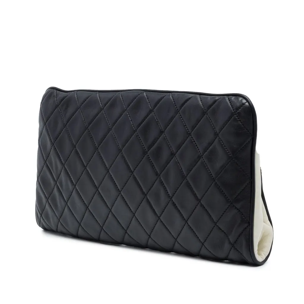 Chanel CC Quilted Lambskin Pearl Kiss Lock Clutch Black Leather Very good - Back View
