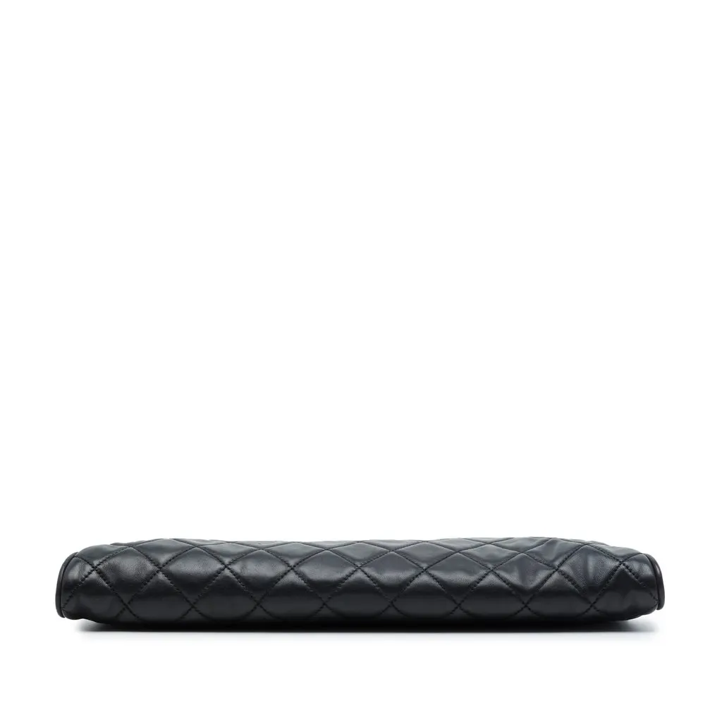 Chanel CC Quilted Lambskin Pearl Kiss Lock Clutch Black Leather Very good - Inside View