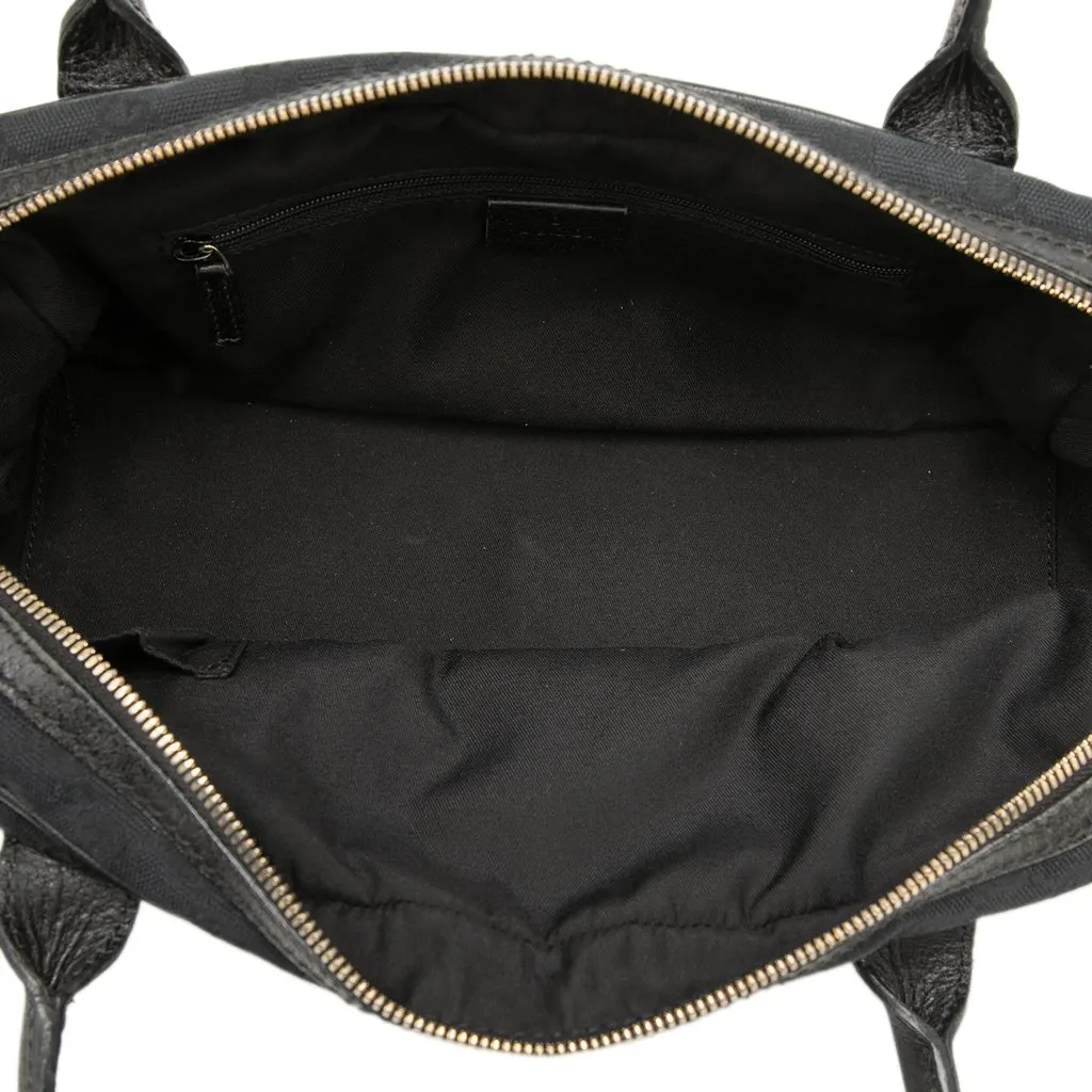 Gucci GG Canvas Web Princy Shoulder Bag Black Very good - Model View