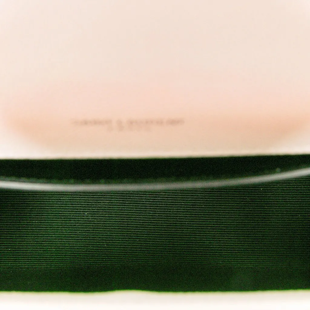 Saint Laurent Small Grain de Poudre Monogram Kate Tassel Crossbody White Leather Very good - Model View