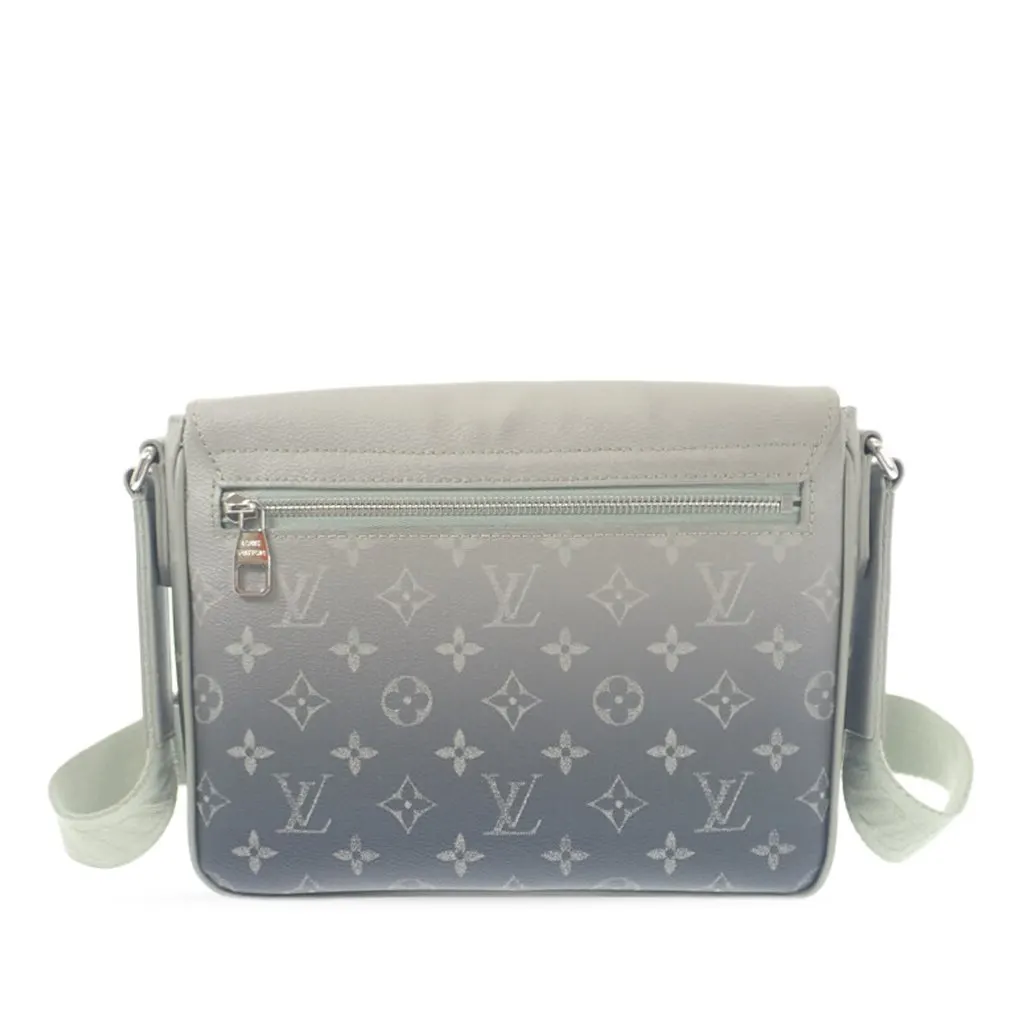 Louis Vuitton Monogram Gradient District PM Green Very good - Back View
