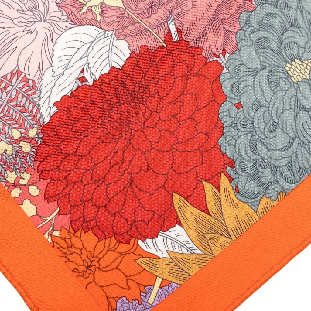 Hermès Robe Legere Silk Handkerchief Pink Never worn - Model View