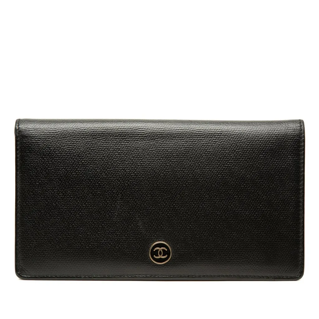 Chanel CC Button Calfskin Bifold Long Wallet Black Leather Very good - Front View