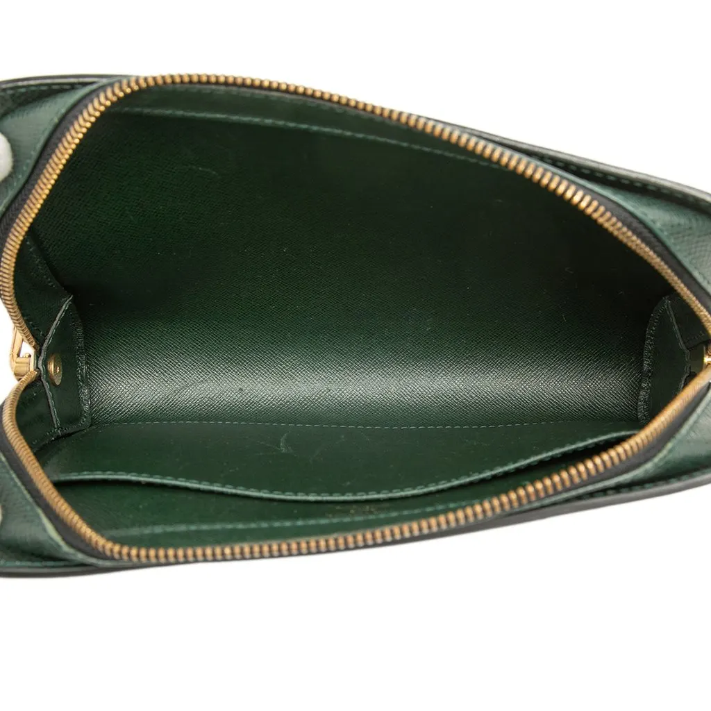 Louis Vuitton Taiga Pochette Baikal Green Leather Very good - Model View