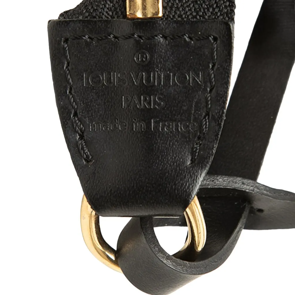 Louis Vuitton Epi Pochette Accessoires Black Leather Very good - Box View