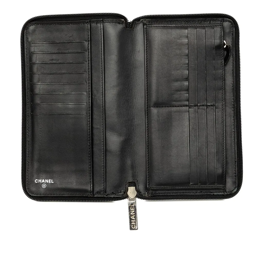 Chanel CC Caviar Zip Around Organizer Wallet Black Leather Good - Model View