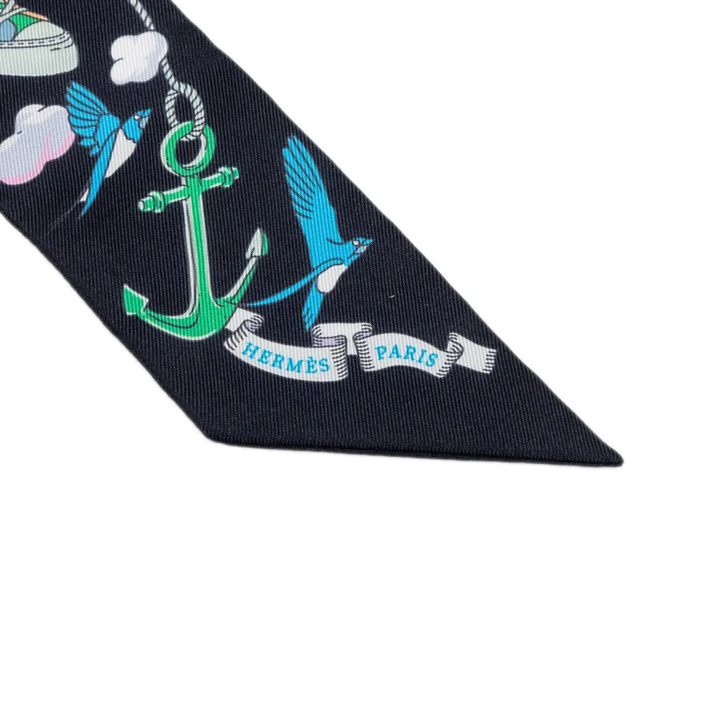 Hermès Sur Mon Nuage Silk Twilly Scarf Black Never worn - Back View