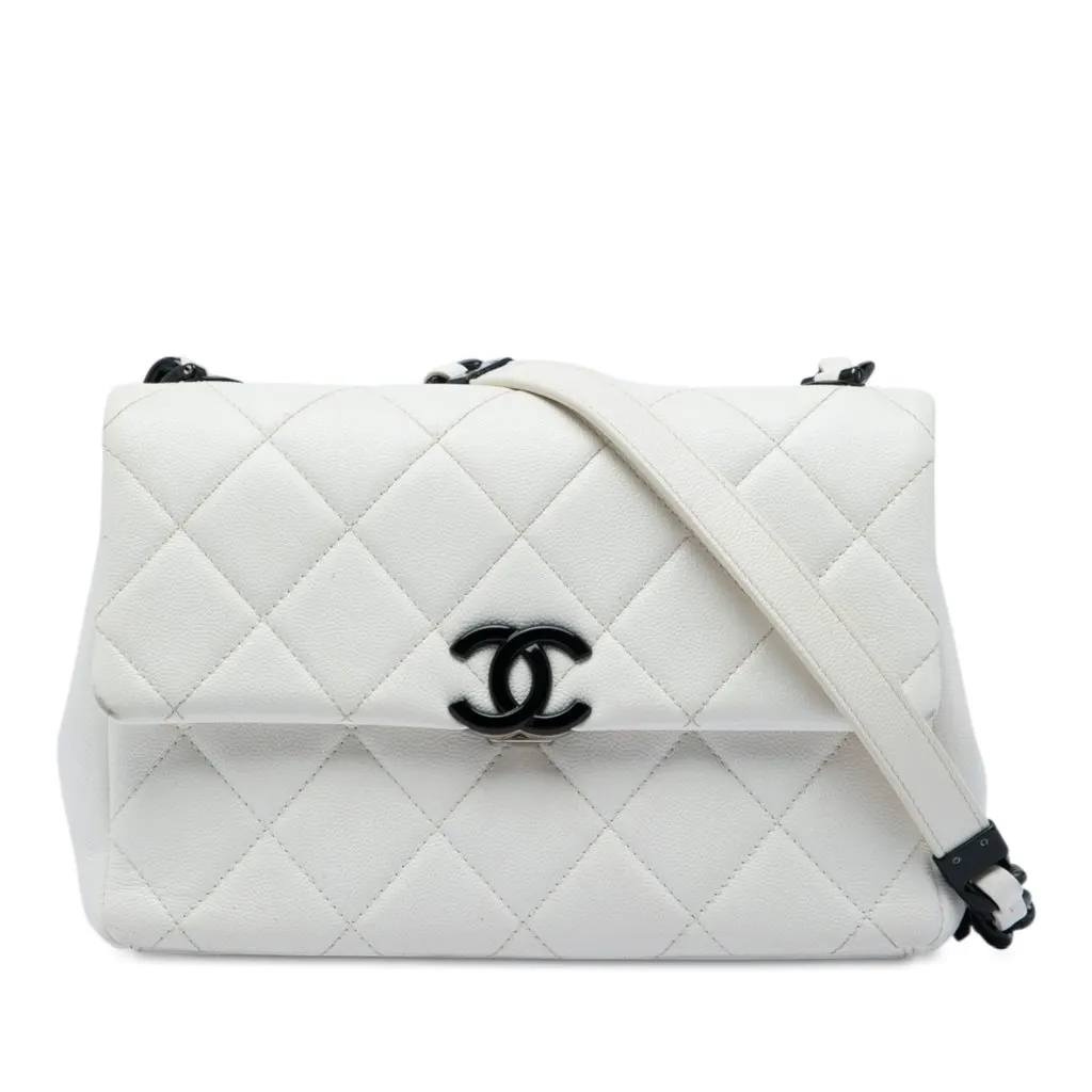 Chanel Medium Quilted Caviar My Everything Flap White Leather Very good - Front View