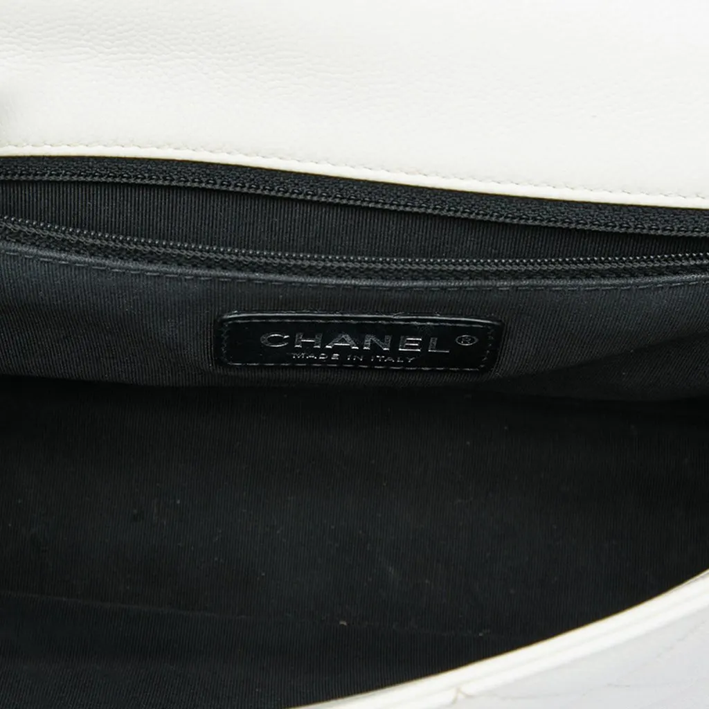 Chanel Medium Quilted Caviar My Everything Flap White Leather Very good - Model View