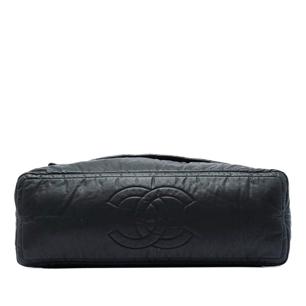 Chanel Extra Large Quilted Coated Canvas Expandable Zip Travel Bag Black Very good - Inside View