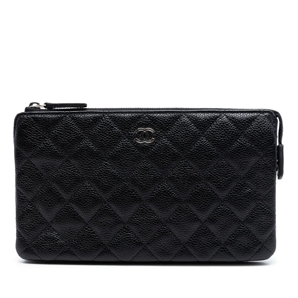 Chanel Small CC Quilted Caviar Zip Pouch Black Leather Very good - Front View