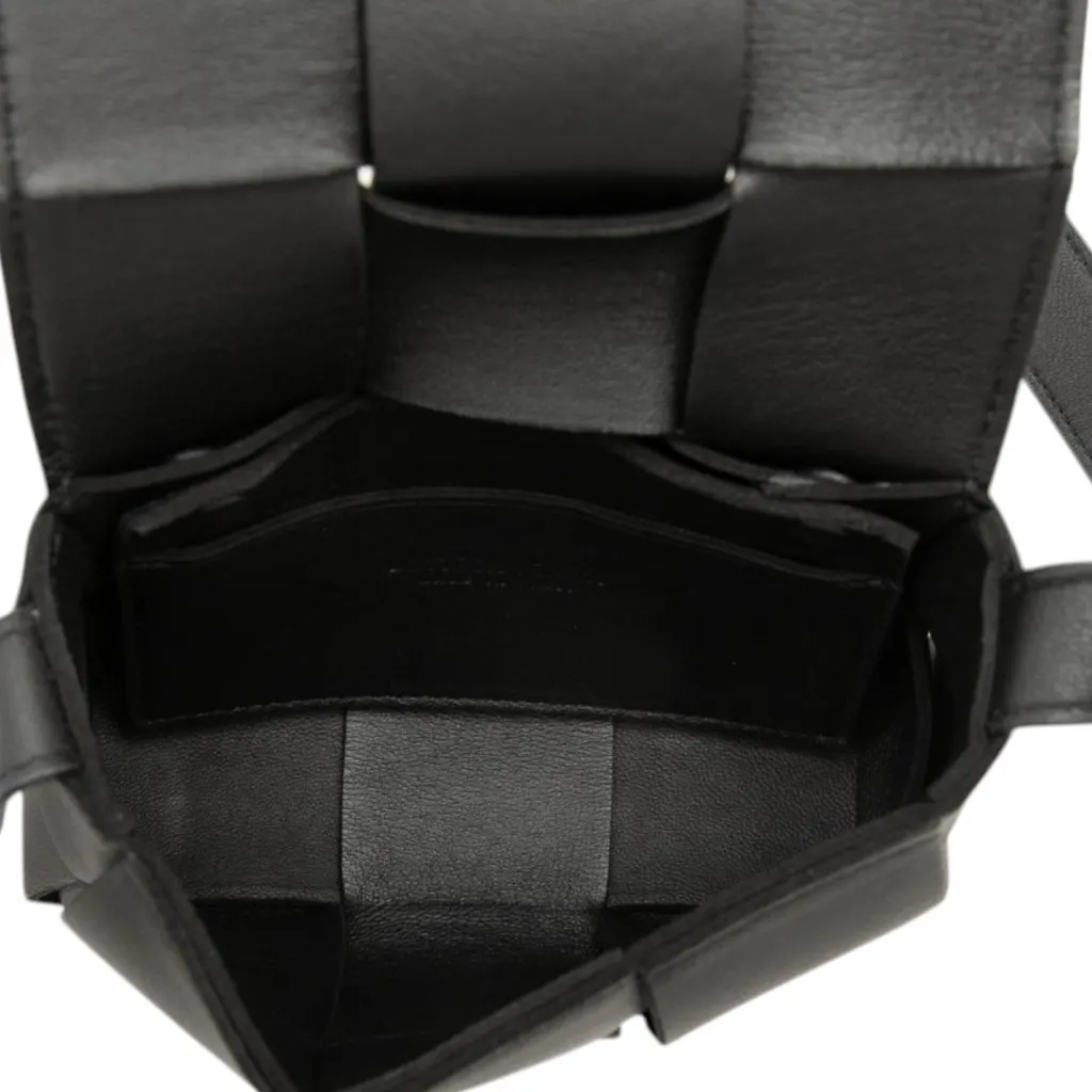 Bottega Veneta Extra Mini Nappa Maxi Intrecciato Cassette Crossbody Black Leather Very good - Model View