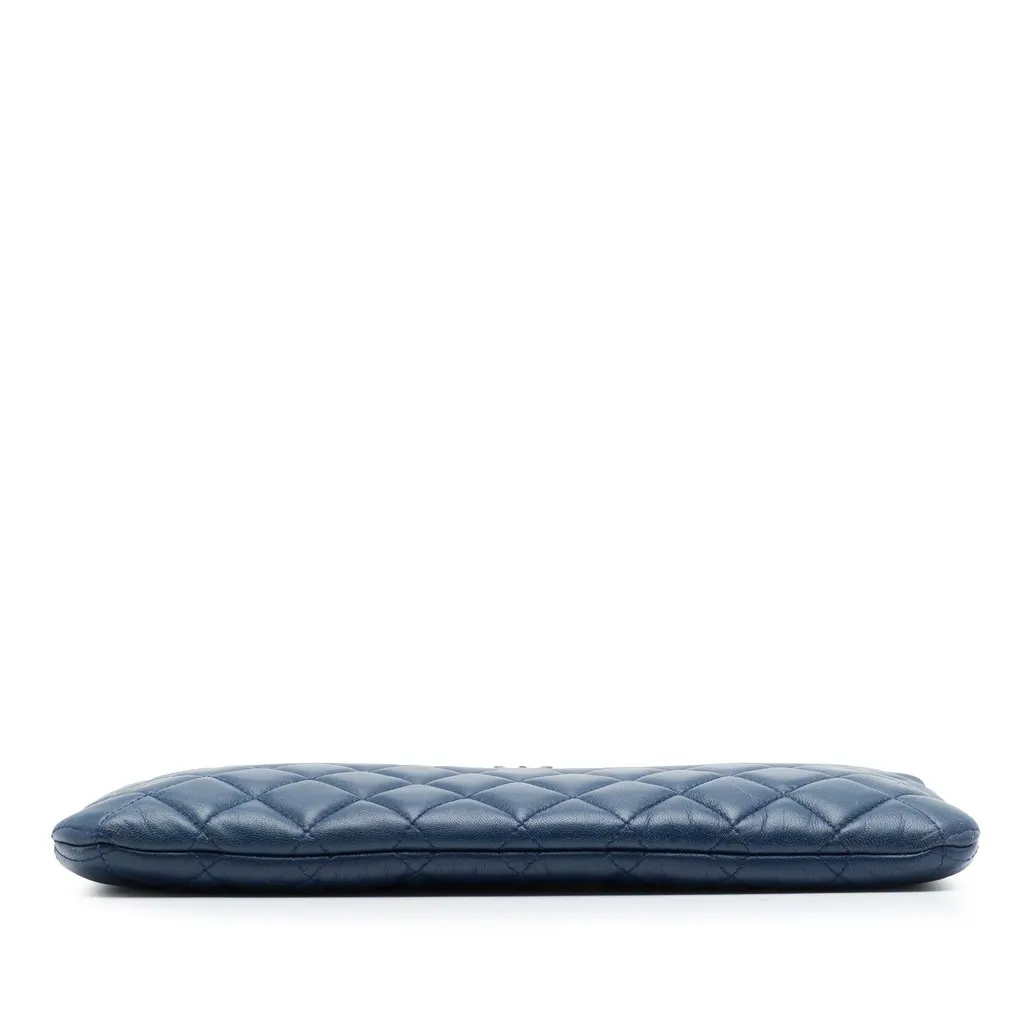 Chanel Medium Quilted Lambskin Boy O Case Clutch Blue Leather Very good - Inside View