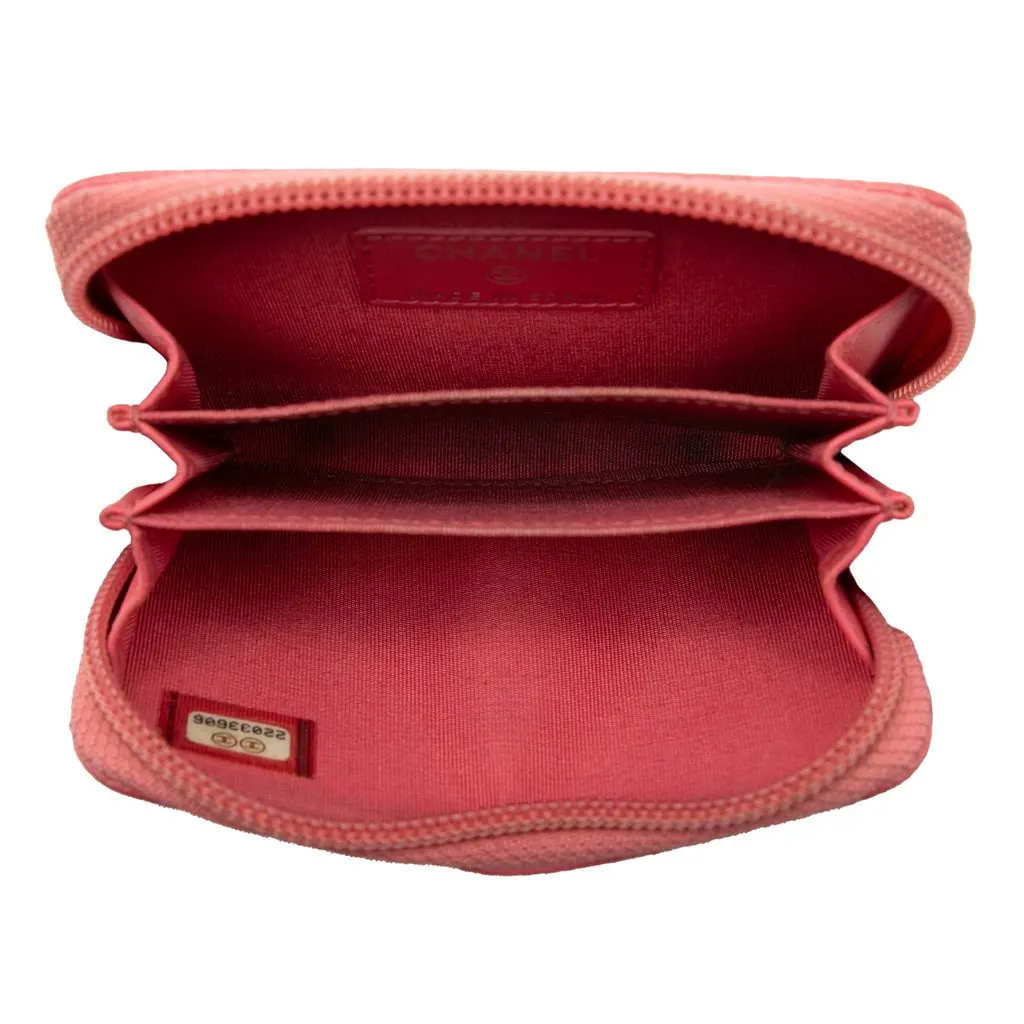 Chanel CC Caviar Zip Around Coin Purse Pink Leather Very good - Model View