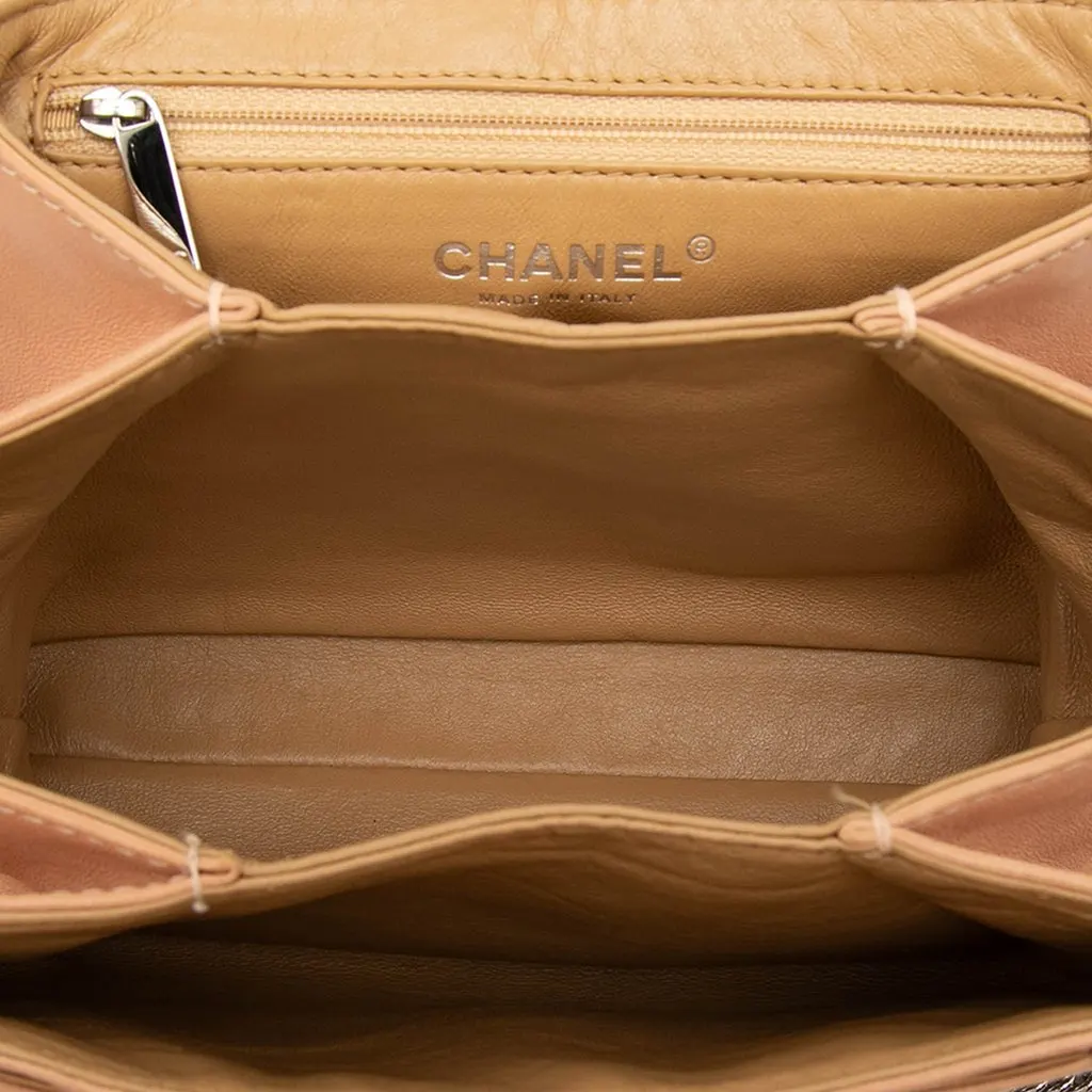 Chanel Washed Lambskin Bijoux Chain Accordion Flap Beige Leather Very good - Model View
