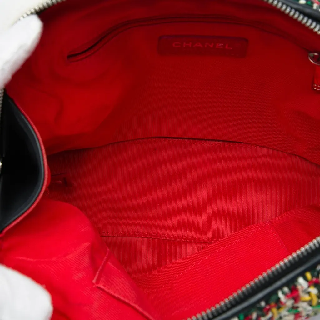 Chanel Tweed Street Allure Camera Bag Red Tweed Very good - Model View