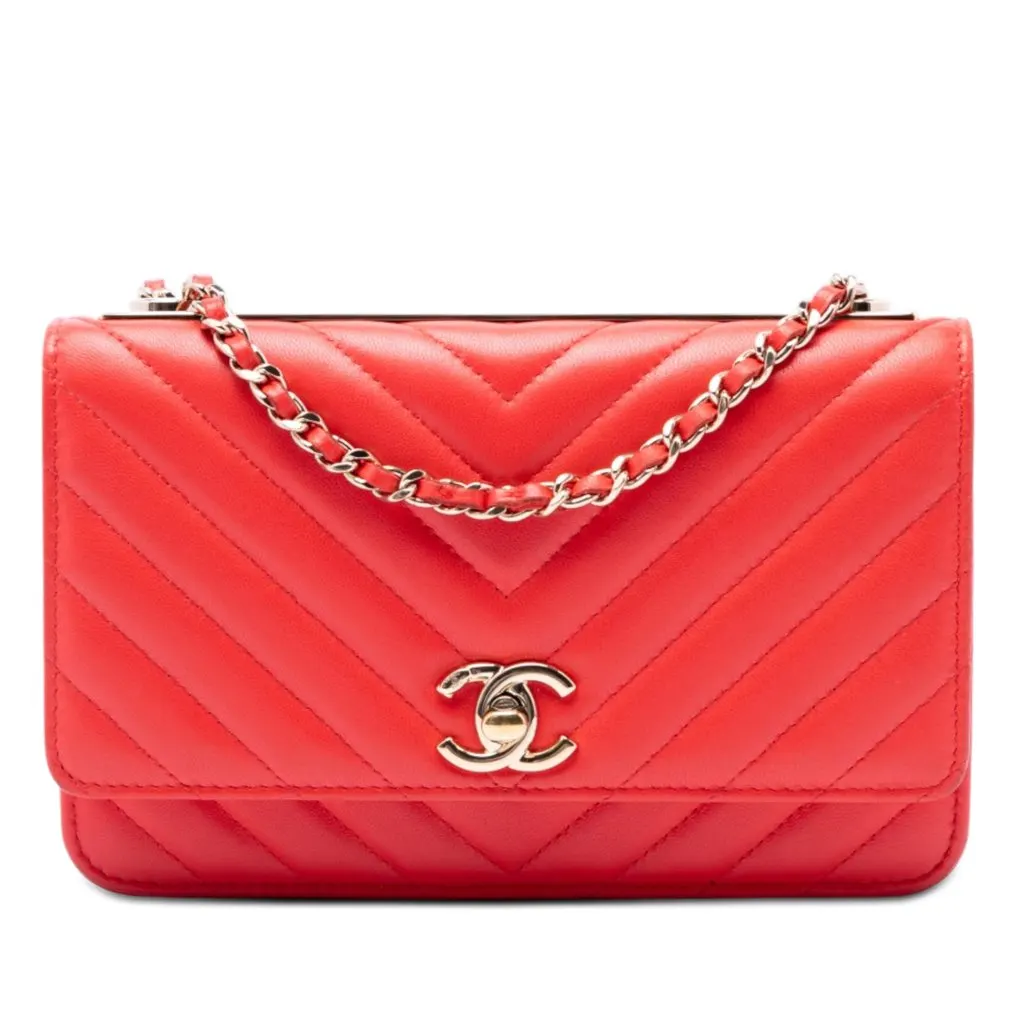 Chanel Chevron Lambskin Trendy CC Chain Wallet on Chain Red Leather Very good - Front View