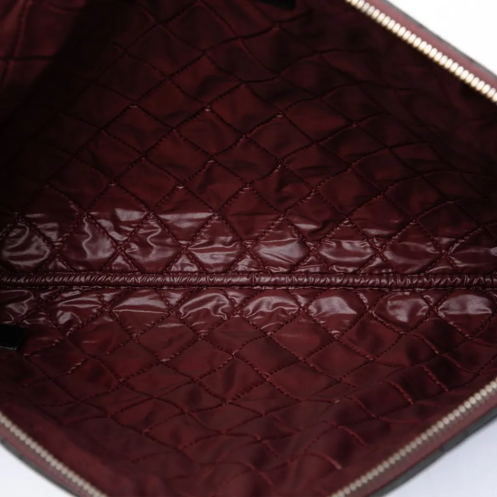 Chanel Large Quilted Lambskin O Case Clutch Black Leather Very good - Model View
