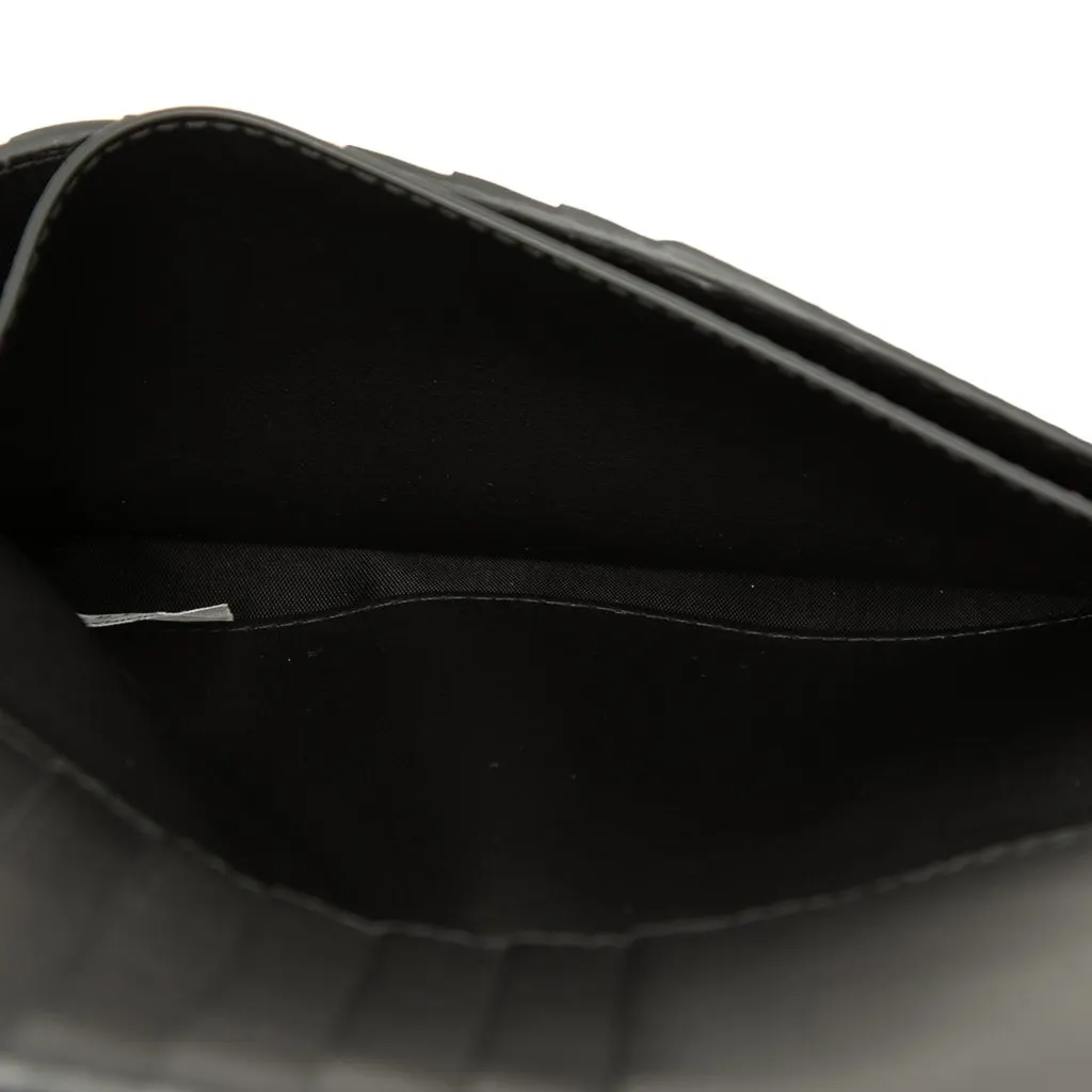 Bottega Veneta Calfskin Intrecciato Bifold Long Wallet Black Leather Very good - Model View
