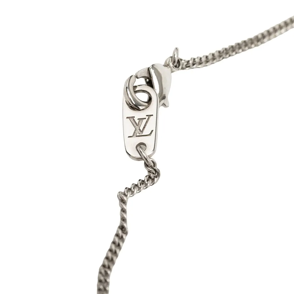 Louis Vuitton Brass Collier Plaque Damier Pendant Necklace Silver Brass Very good - Model View