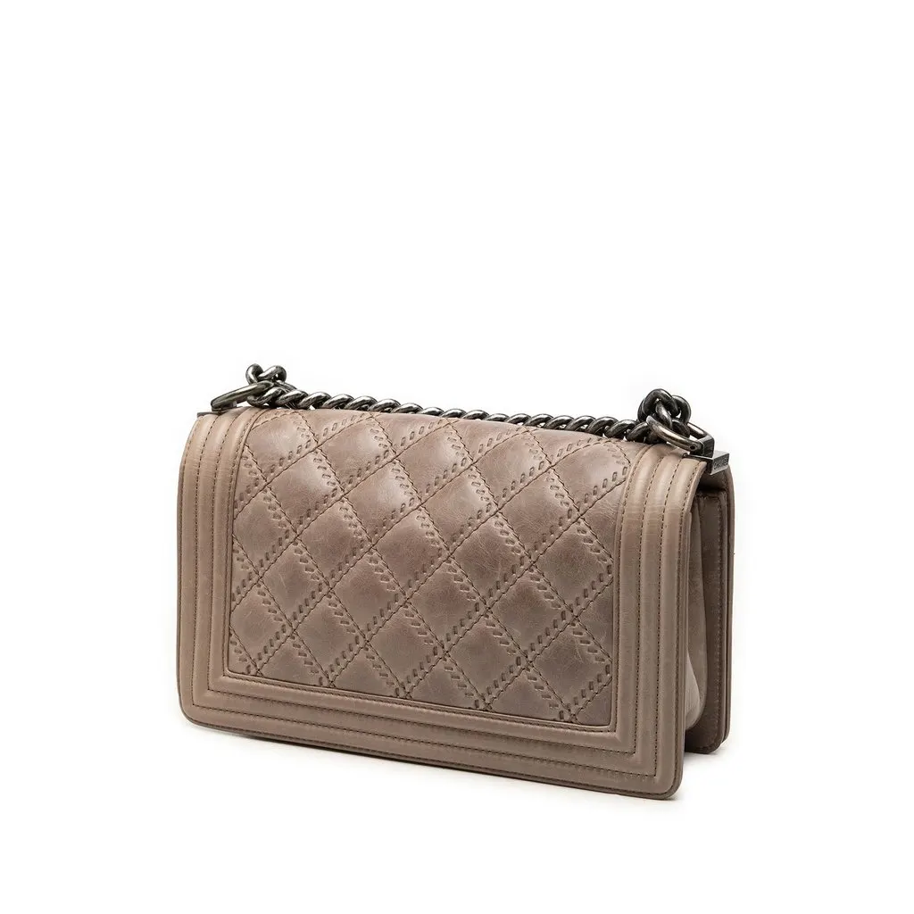 Chanel Old Medium Aged Calfskin Double Stitch Boy Flap Brown Leather Very good - Back View
