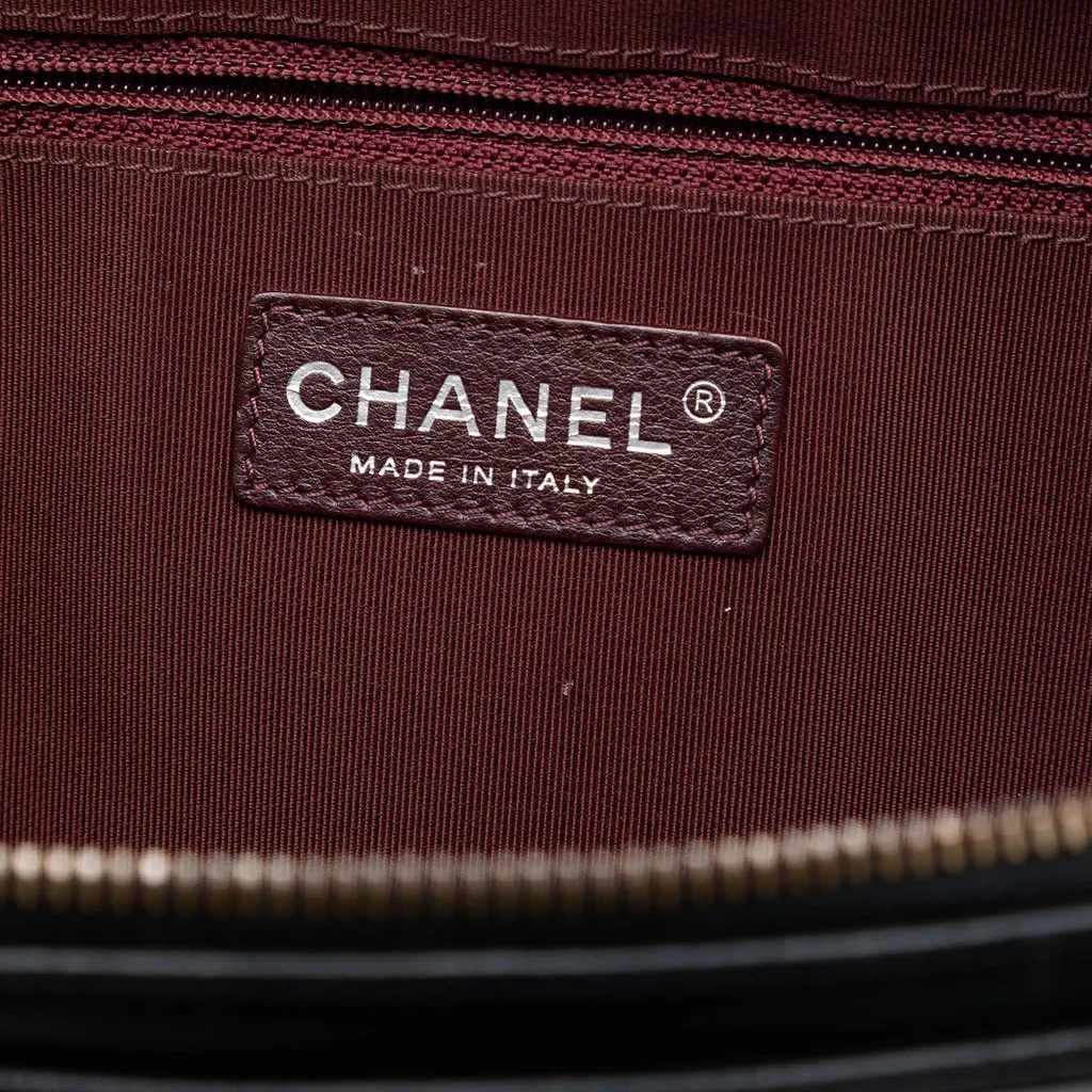 Chanel Medium Quilted Lambskin Coco Boy Camera Bag Black Leather Very good - Box View