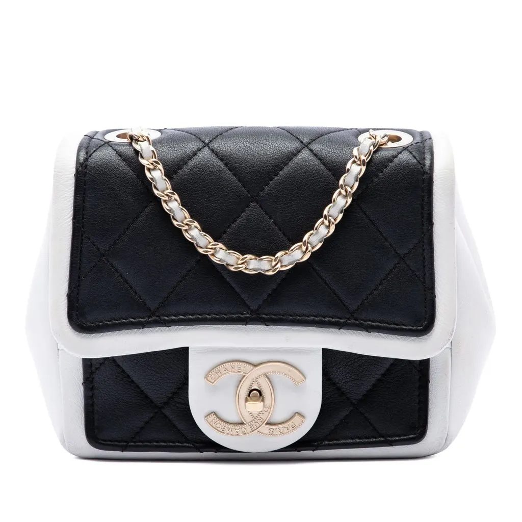 Chanel Mini Square Calfskin Graphic Flap Crossbody Black Leather Very good - Front View