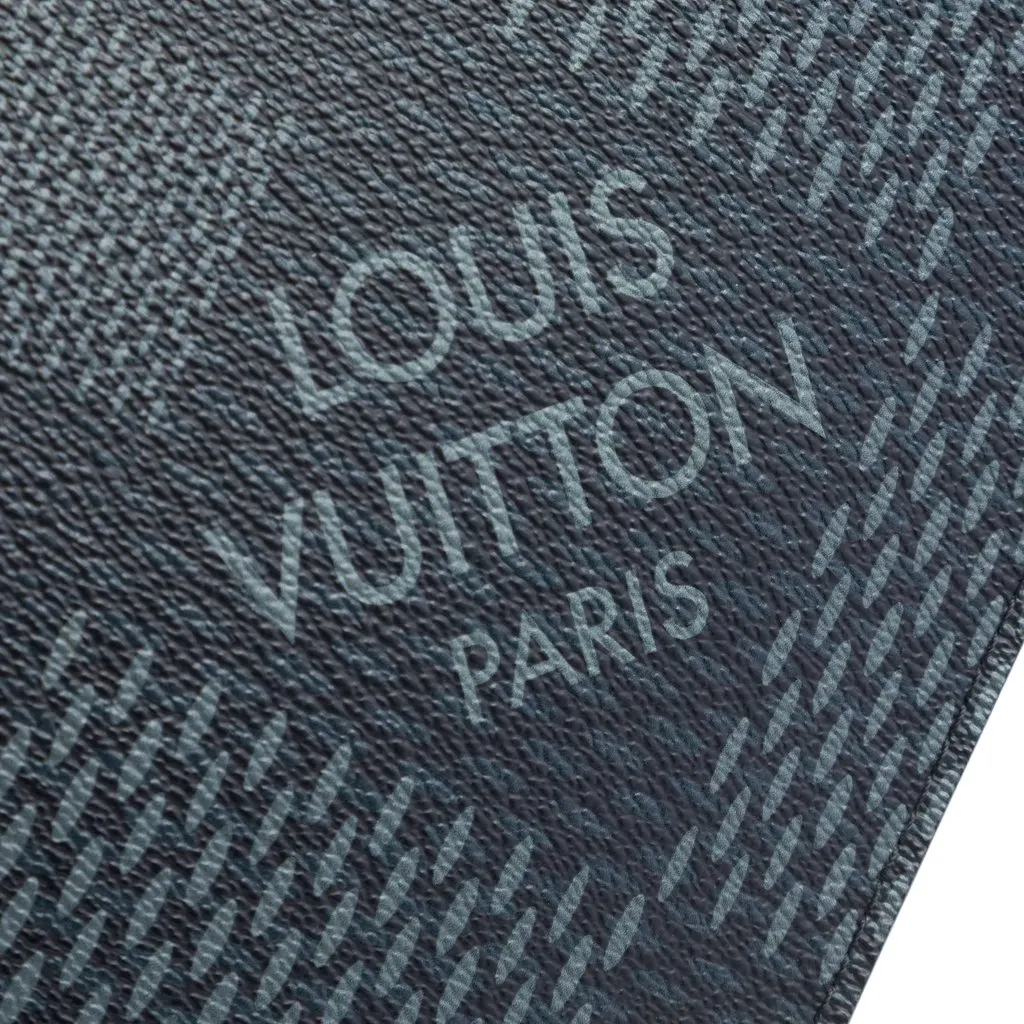 Louis Vuitton Damier Graphite 3D Pochette Voyage MM Black Very good - Box View