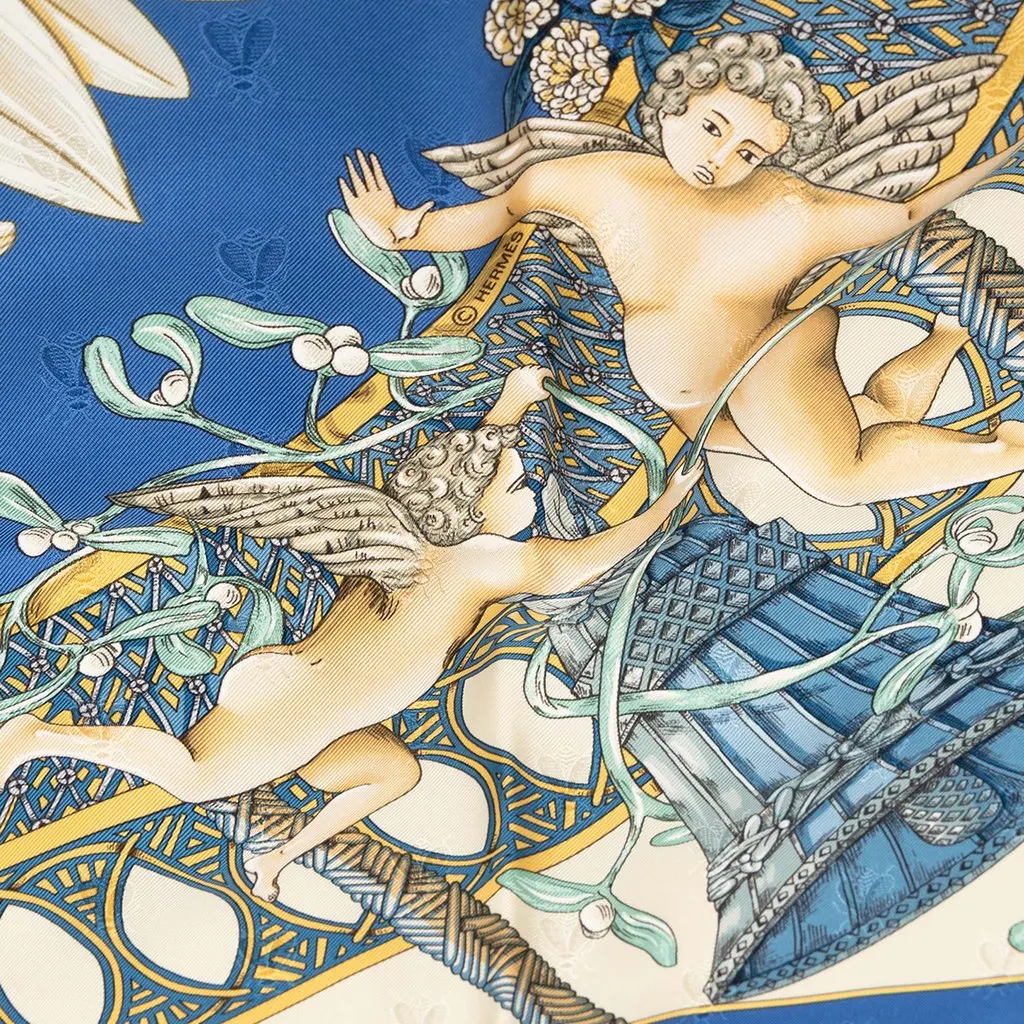 Hermès Amours Silk Scarf 90 Blue Silk Very good - Model View