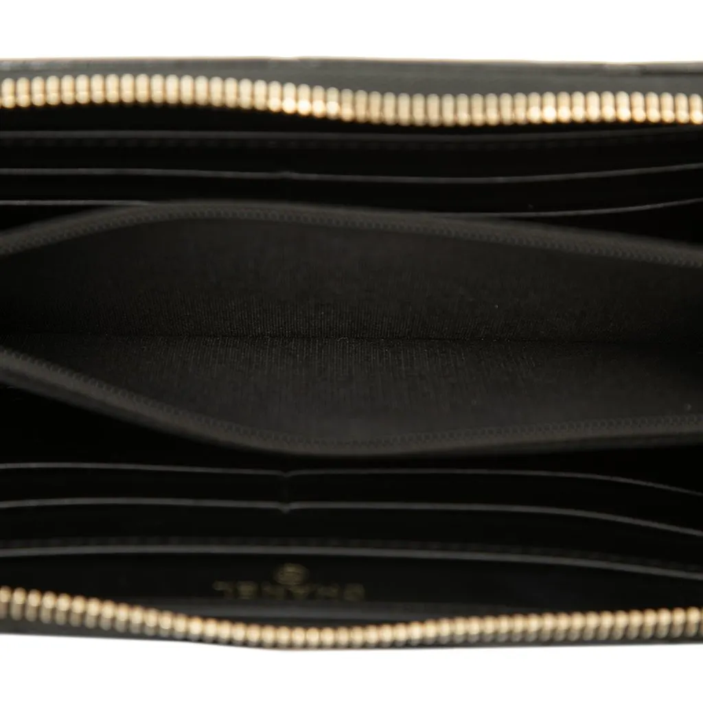 Chanel CC Quilted Lambskin Waist Chain Wallet Black Leather Very good - Model View