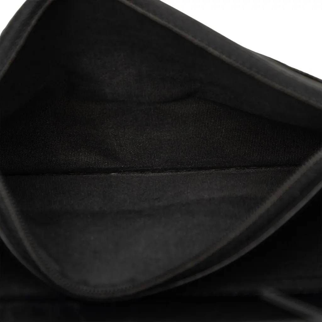 Chanel Caviar CC Filigree Wallet On Chain Black Leather Very good - Box View