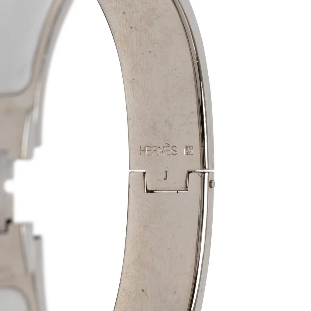 Hermès Narrow Enamel Clic H Bracelet PM White Very good - Model View