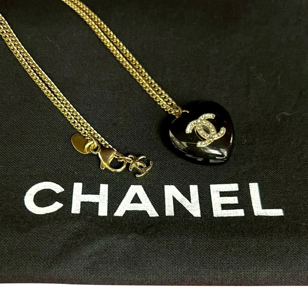 Chanel Gold Plated Resin Crystal CC Pendant Necklace Black Plastic Very good - Box View
