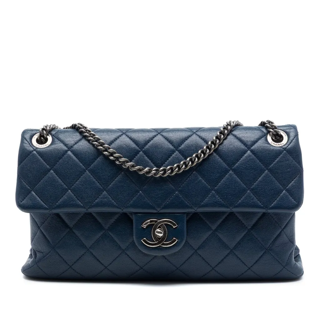 Chanel Large Quilted Shiny Sheepskin Burgundy Rocks Flap Blue Leather Very good - Front View