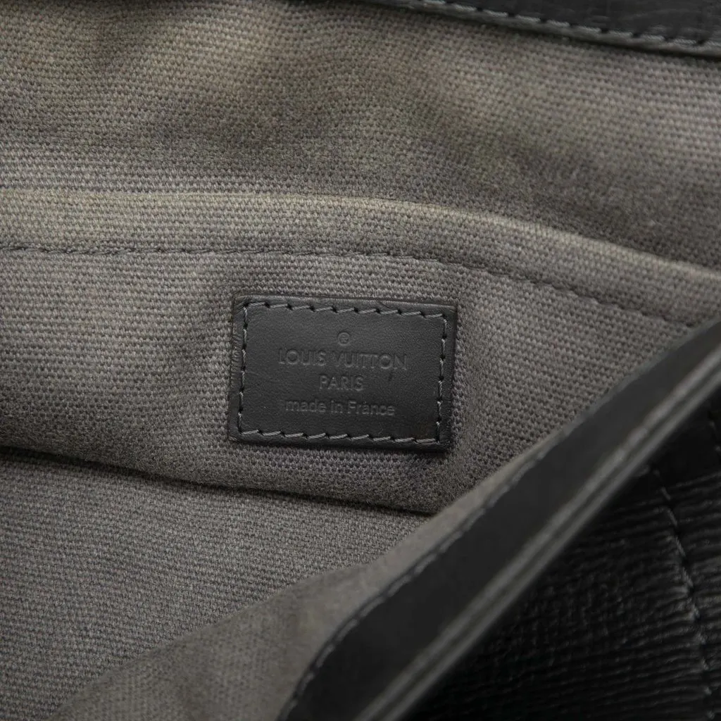 Louis Vuitton Utah Omaha Black Leather Very good - Box View