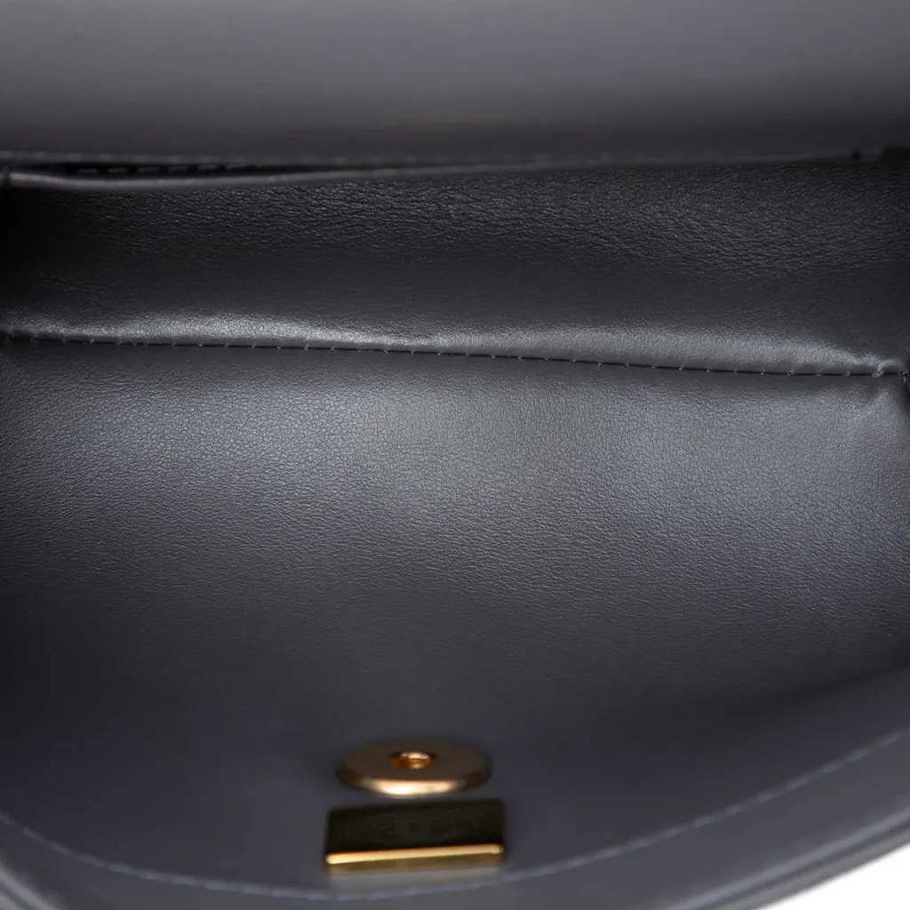 Chanel Paris Manchester Small Quilted Lambskin Faux Pearl Flap Grey Leather Very good - Model View
