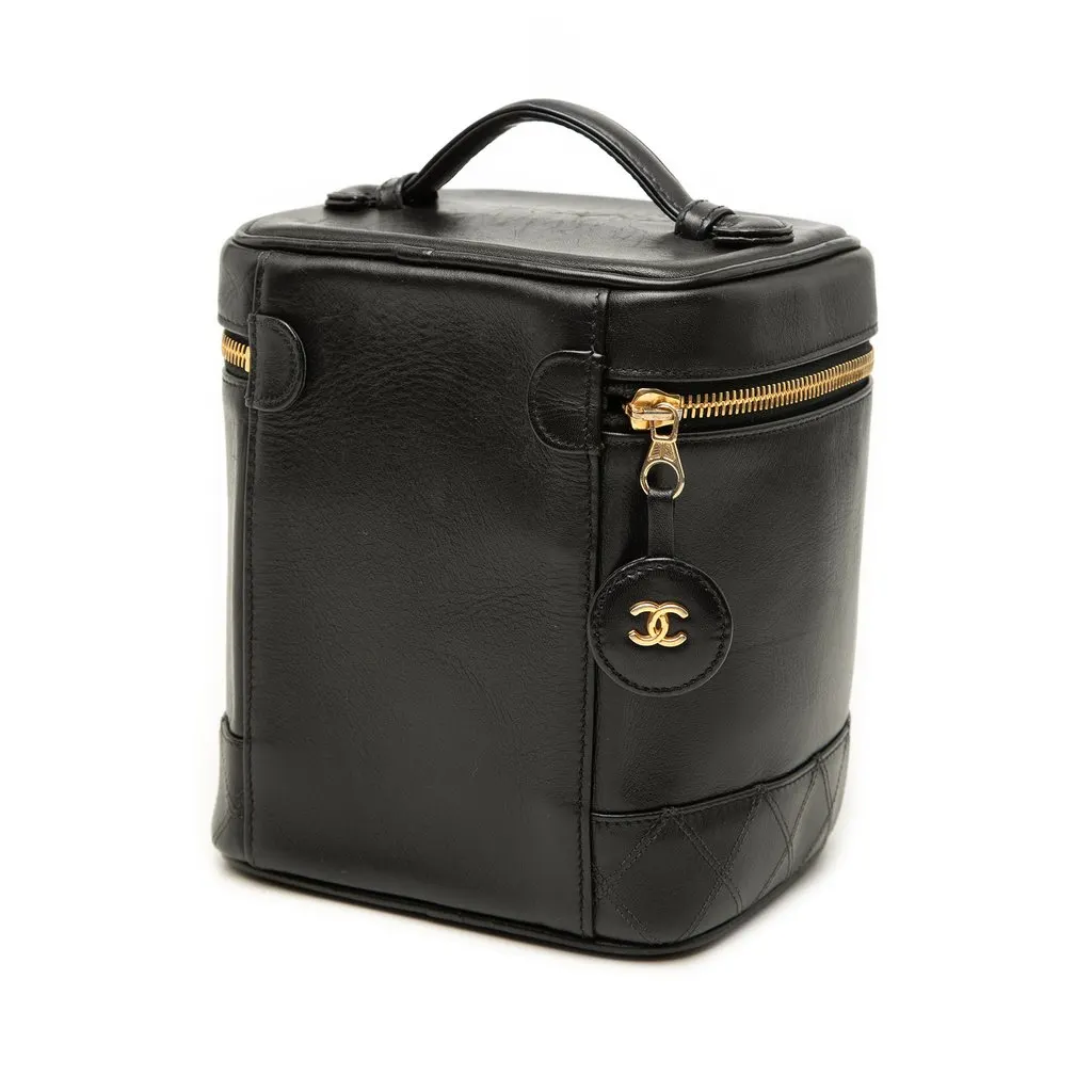 Chanel CC Lambskin Vanity Case Black Leather Very good - Back View